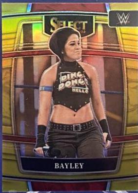 Bayley [Gold Prizm] #80