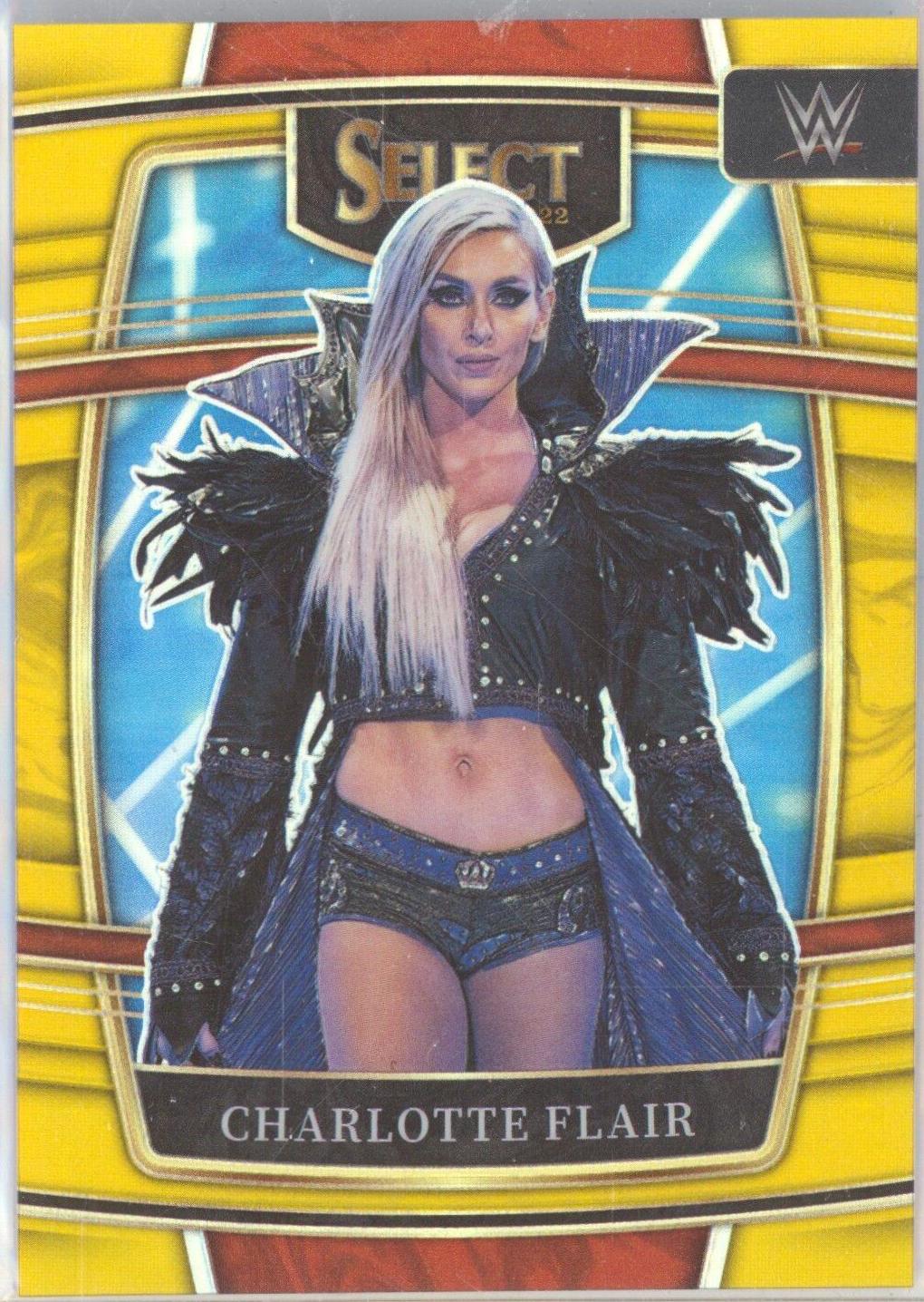 Charlotte Flair [Gold Prizm] #45
