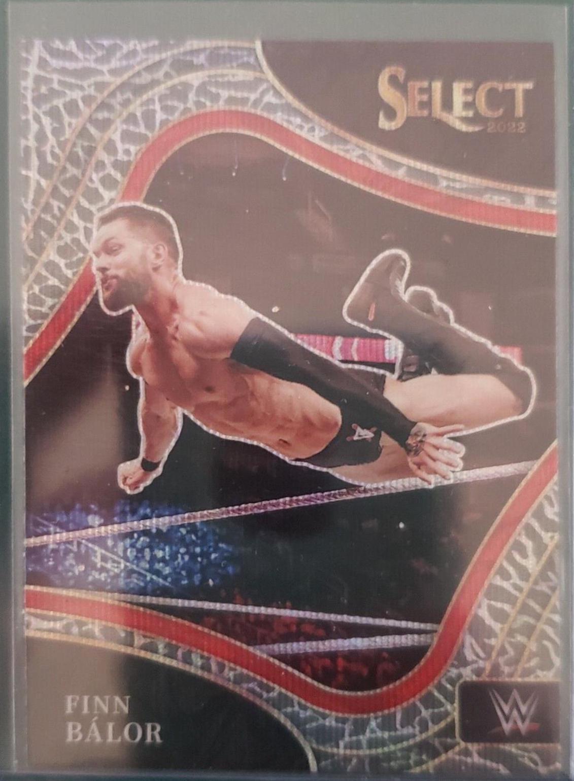 Finn Balor [Elephant Prizm] #218