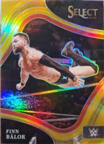 Finn Balor [Gold Prizm] #218