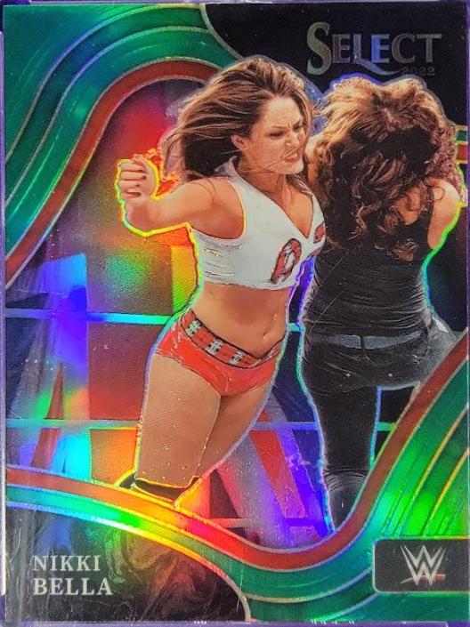 Nikki Bella [Green Prizm] #203