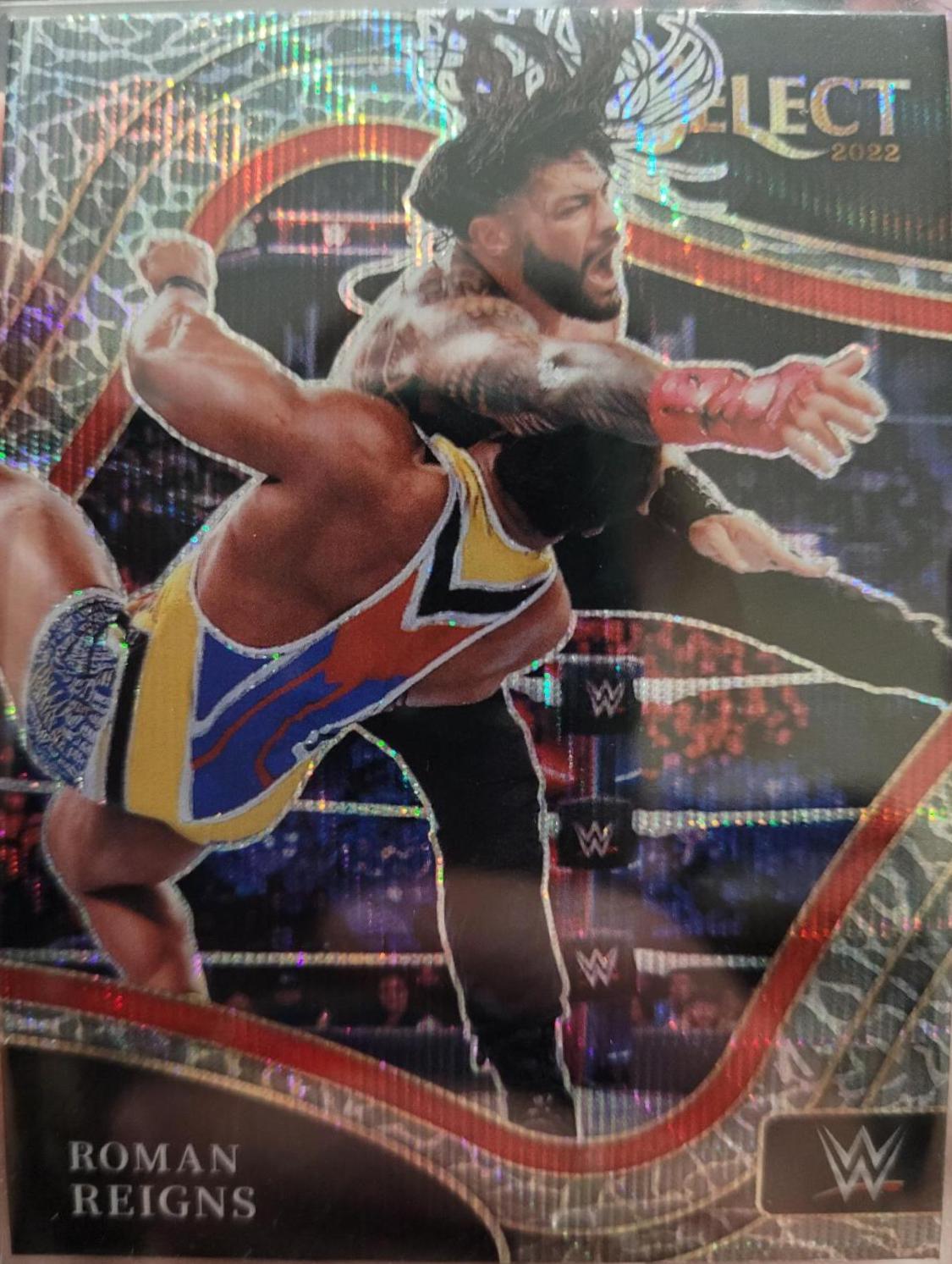 Roman Reigns [Elephant Prizm] #255