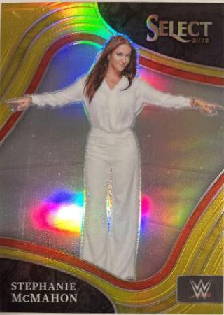 Stephanie McMahon [Gold Prizm] #267