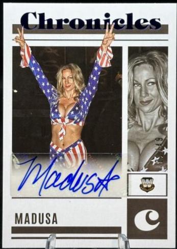Madusa [Blue] #32