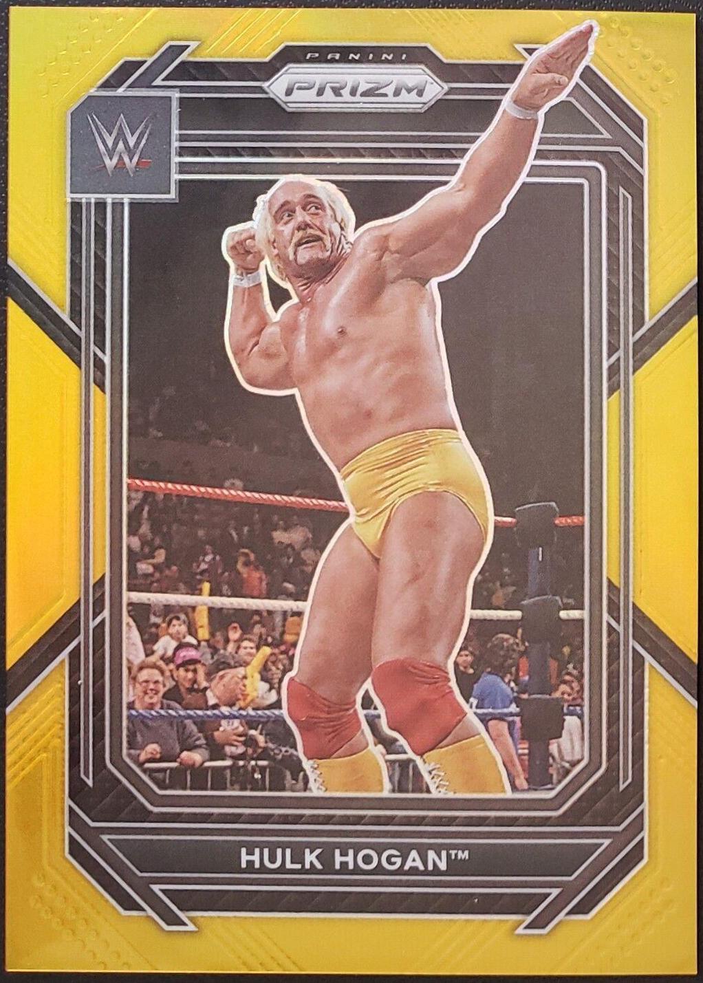 Hulk Hogan [Gold] #195
