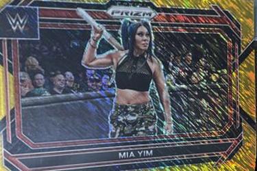 Mia Yim [Gold Shimmer] #74