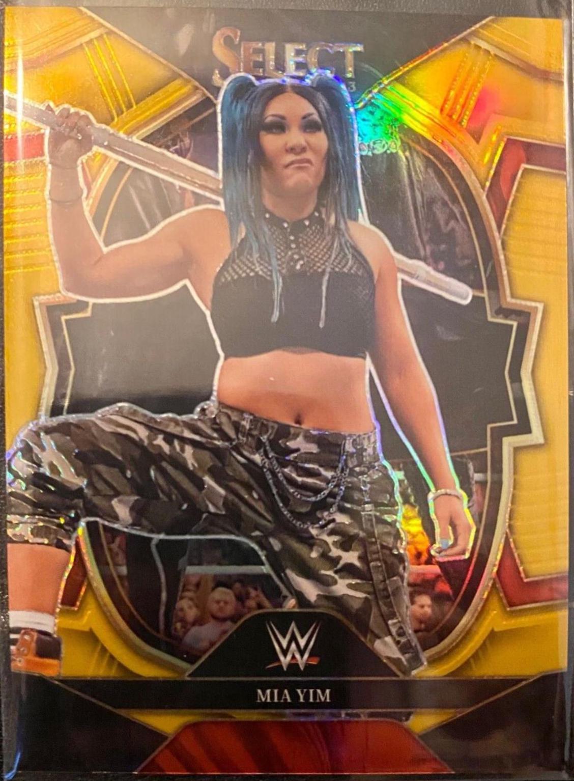 Mia Yim [Gold] #10