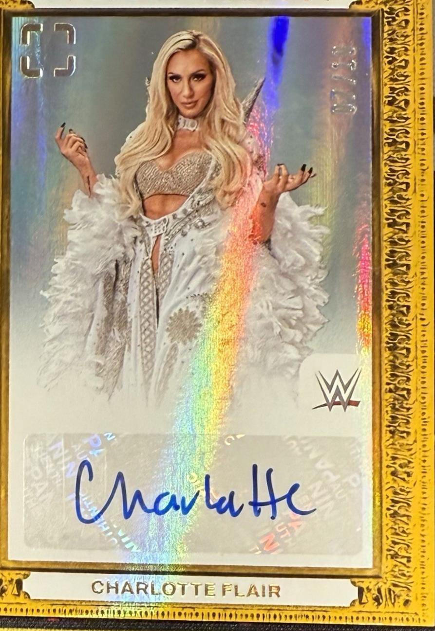 Charlotte Flair [Gold] #30