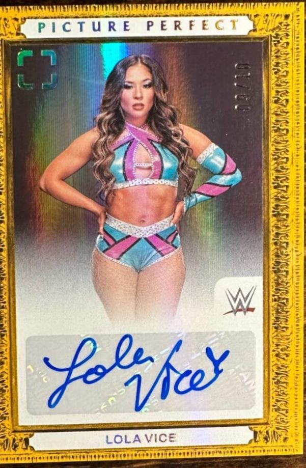 Lola Vice [Gold] #27