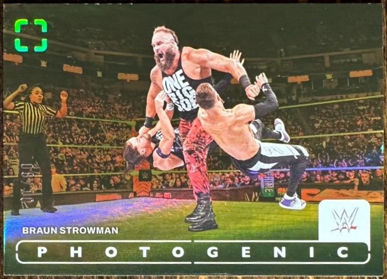 Braun Strowman [Gold] #1