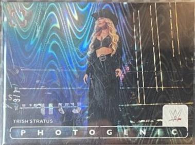 Trish Stratus [Swirl FOTL] #79