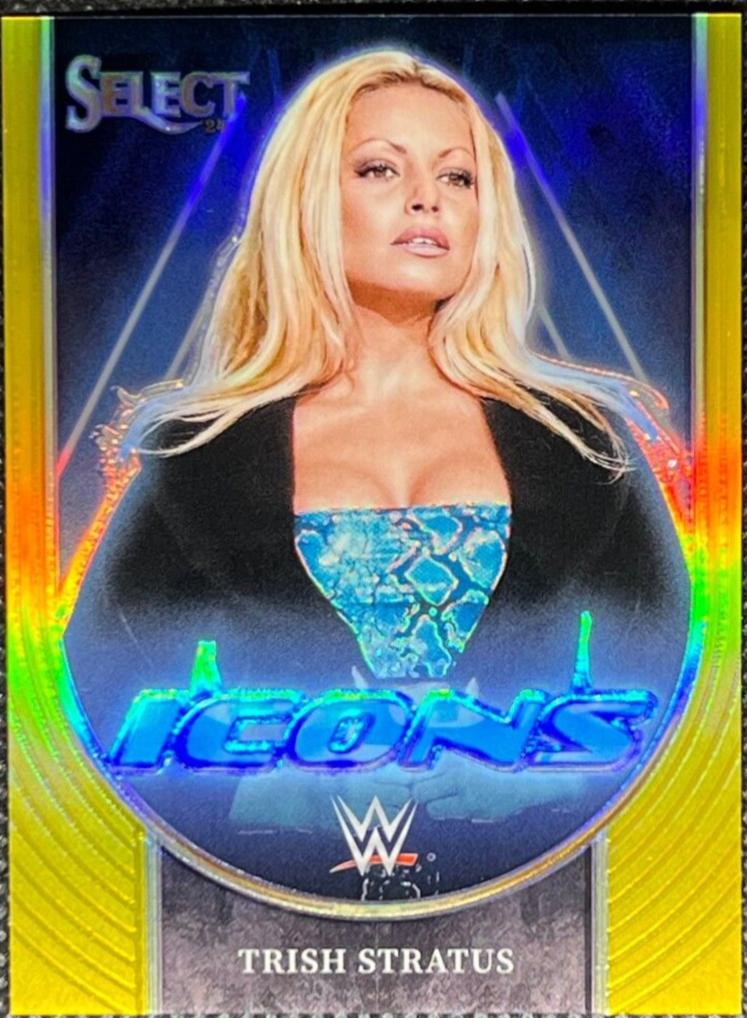 Trish Stratus [Gold Prizm] #10