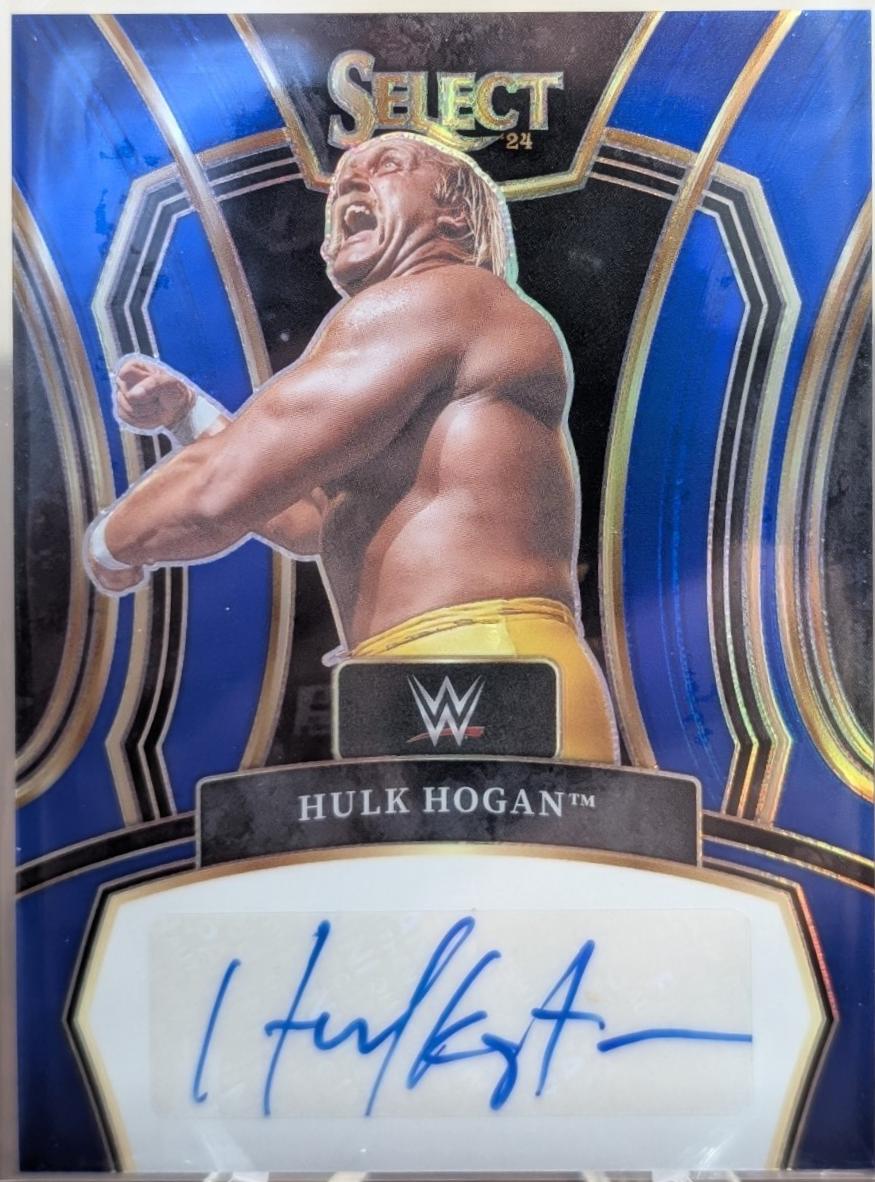 Hulk Hogan [Blue Prizm] #18