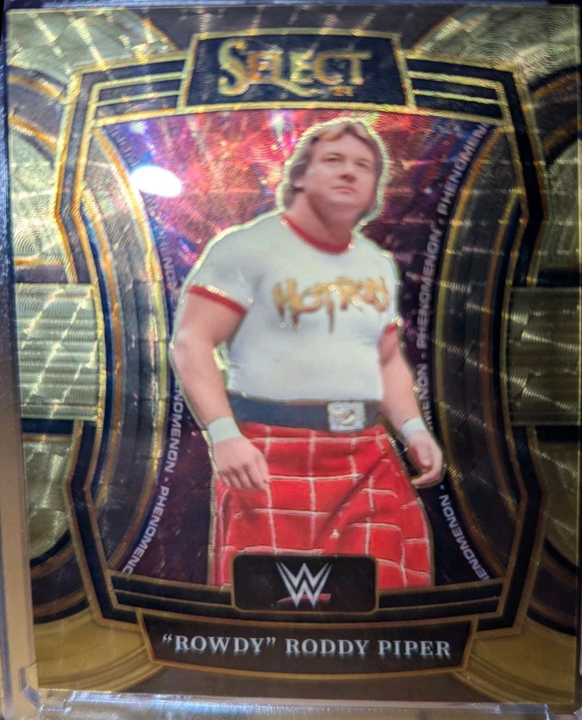 Rowdy Roddy Piper [Gold Vinyl Prizm] #19