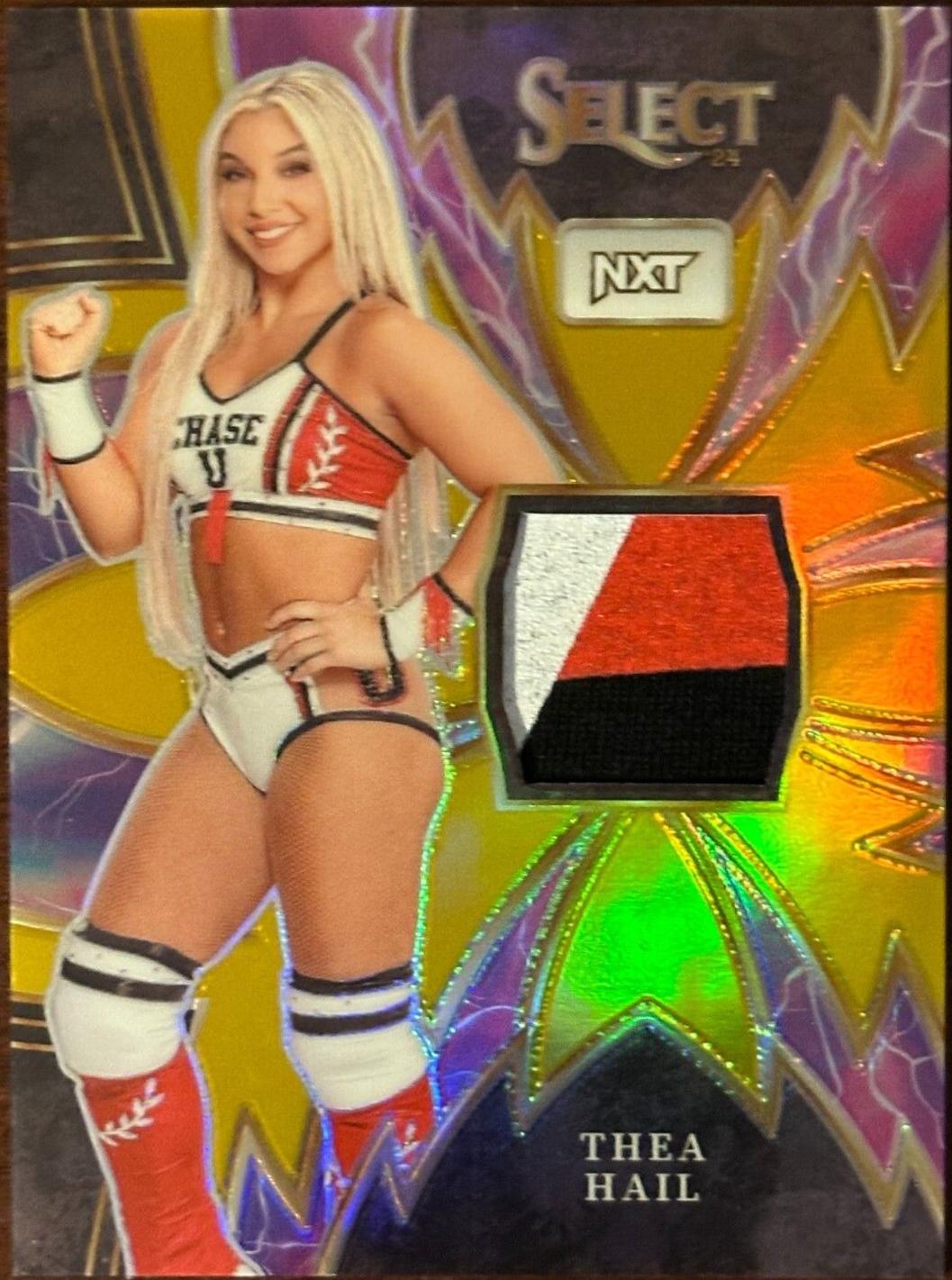 Thea Hail [Gold Prizm] #26