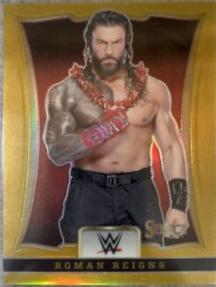 Roman Reigns [Gold Prizm] #7