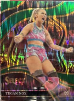 Tegan Nox [Green Flash Prizm] #253