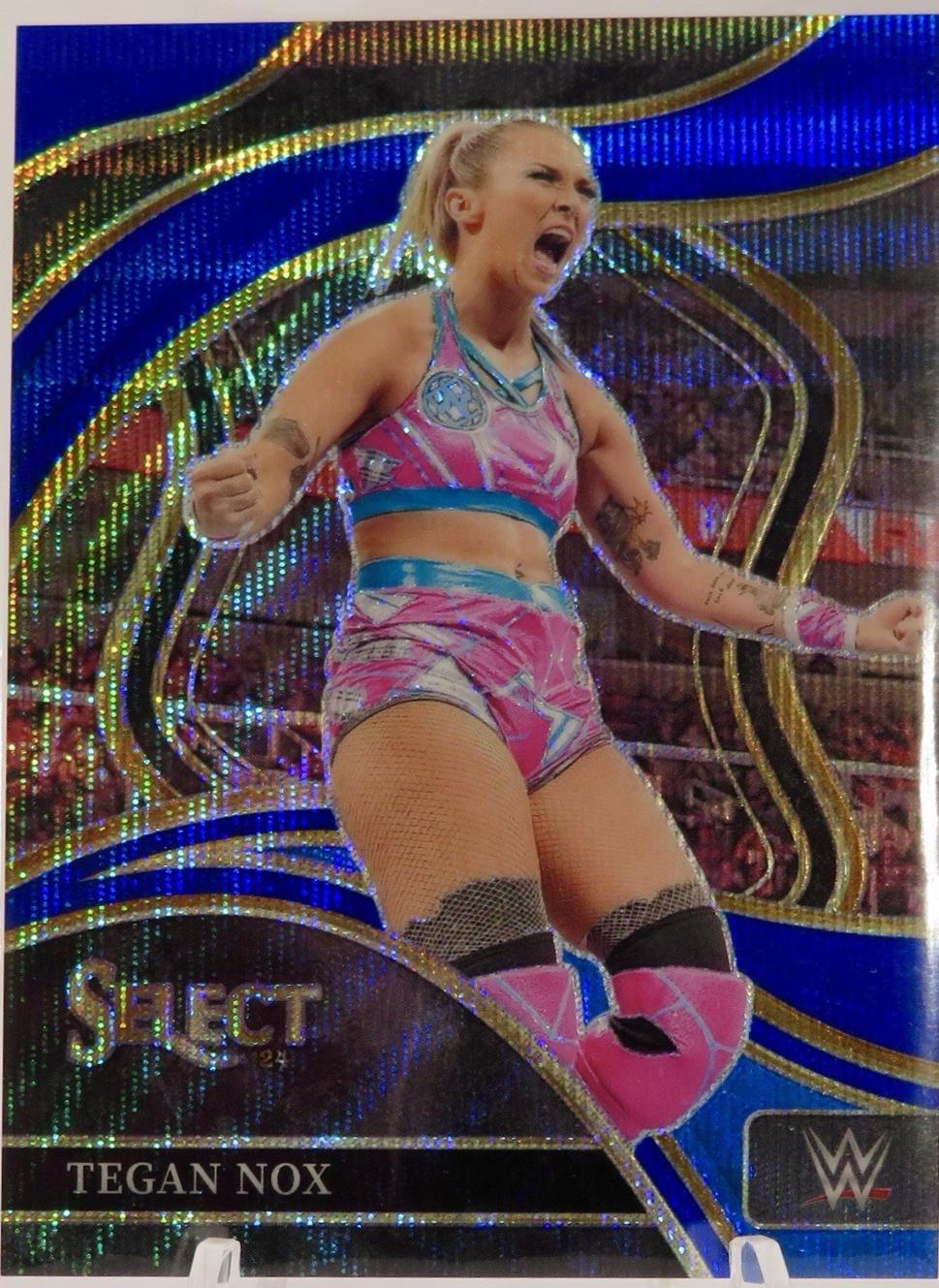 Tegan Nox [Red Blue Prizm] #253