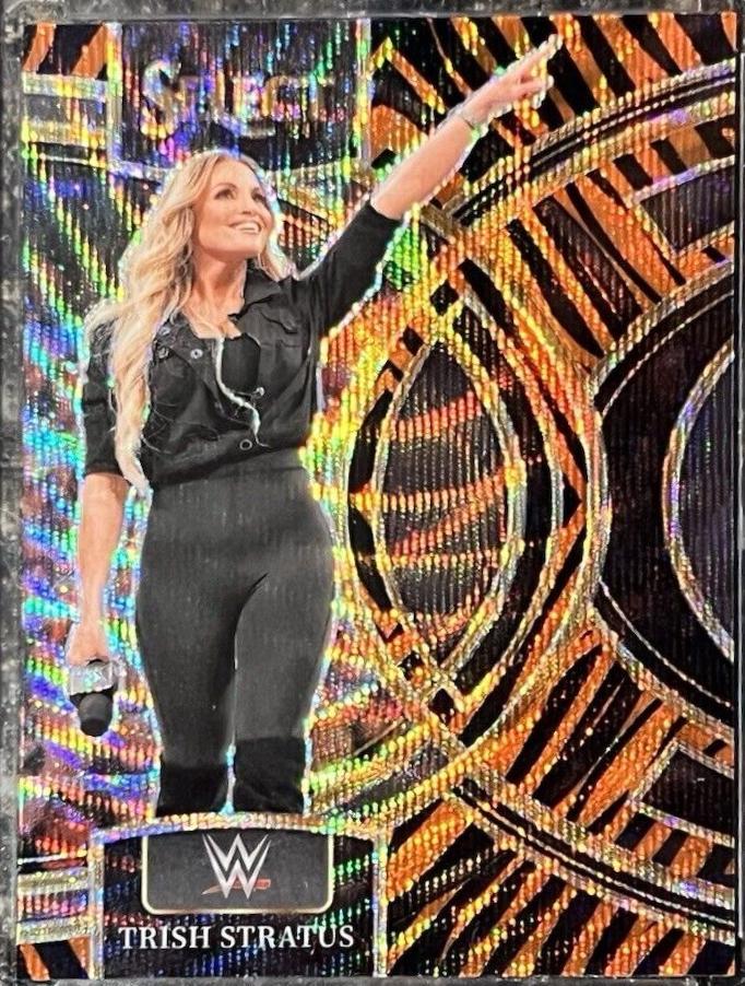Trish Stratus [Tiger Prizm] #128