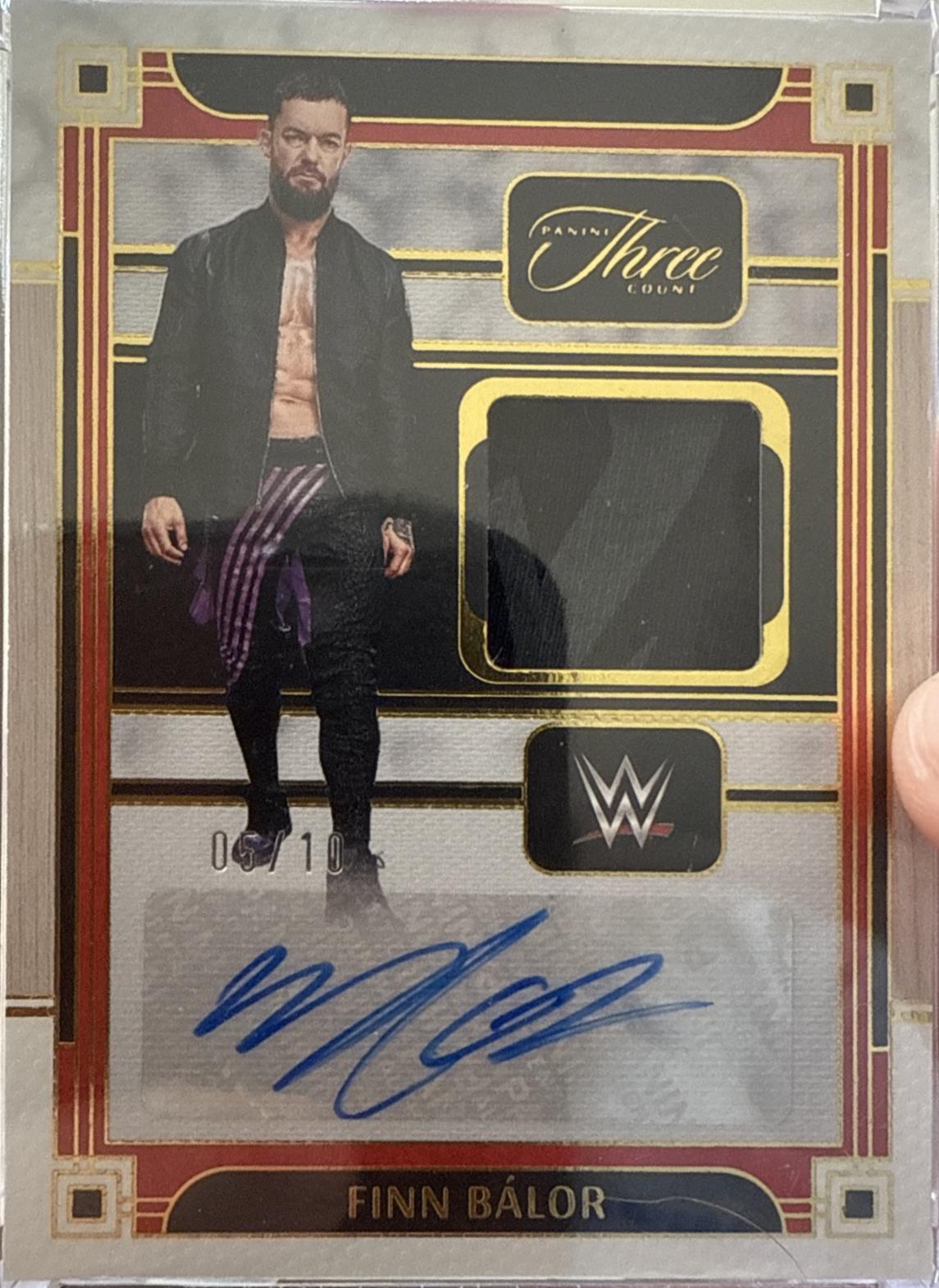 Finn Balor [Gold] #33