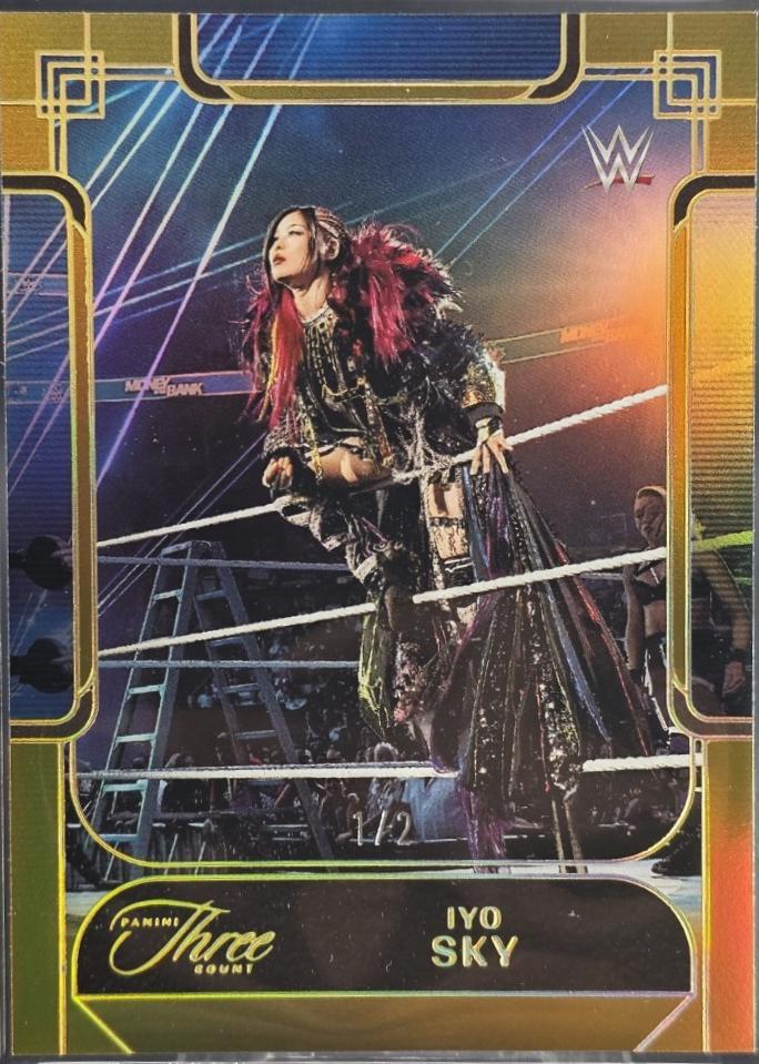 IYO SKY [Holo Gold FOTL] #52