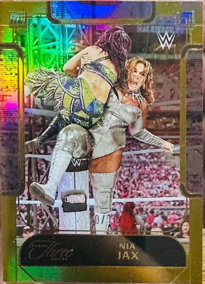Nia Jax [Gold] #95