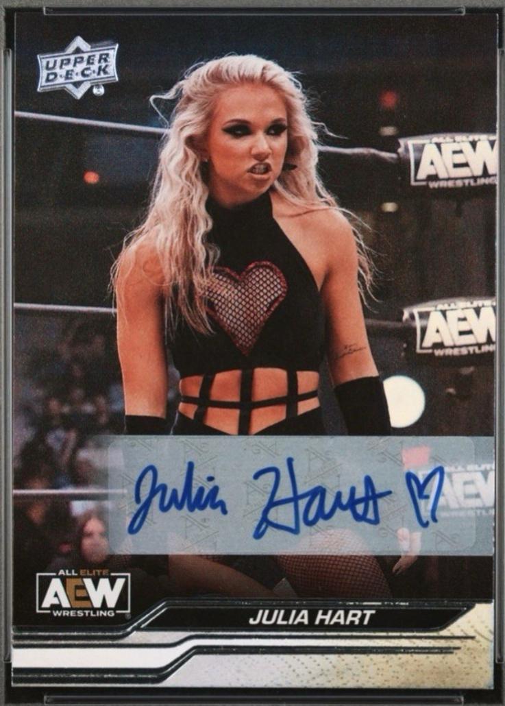 Julia Hart [Autograph] #69