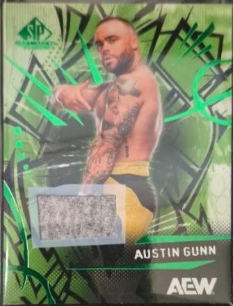 Austin Gunn [Green Memorabilia] #31