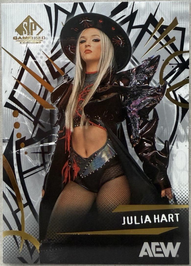 Julia Hart #10