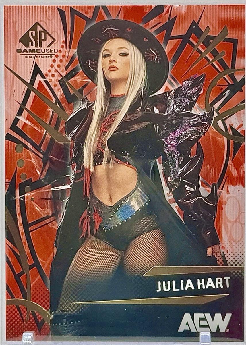 Julia Hart [Red] #10