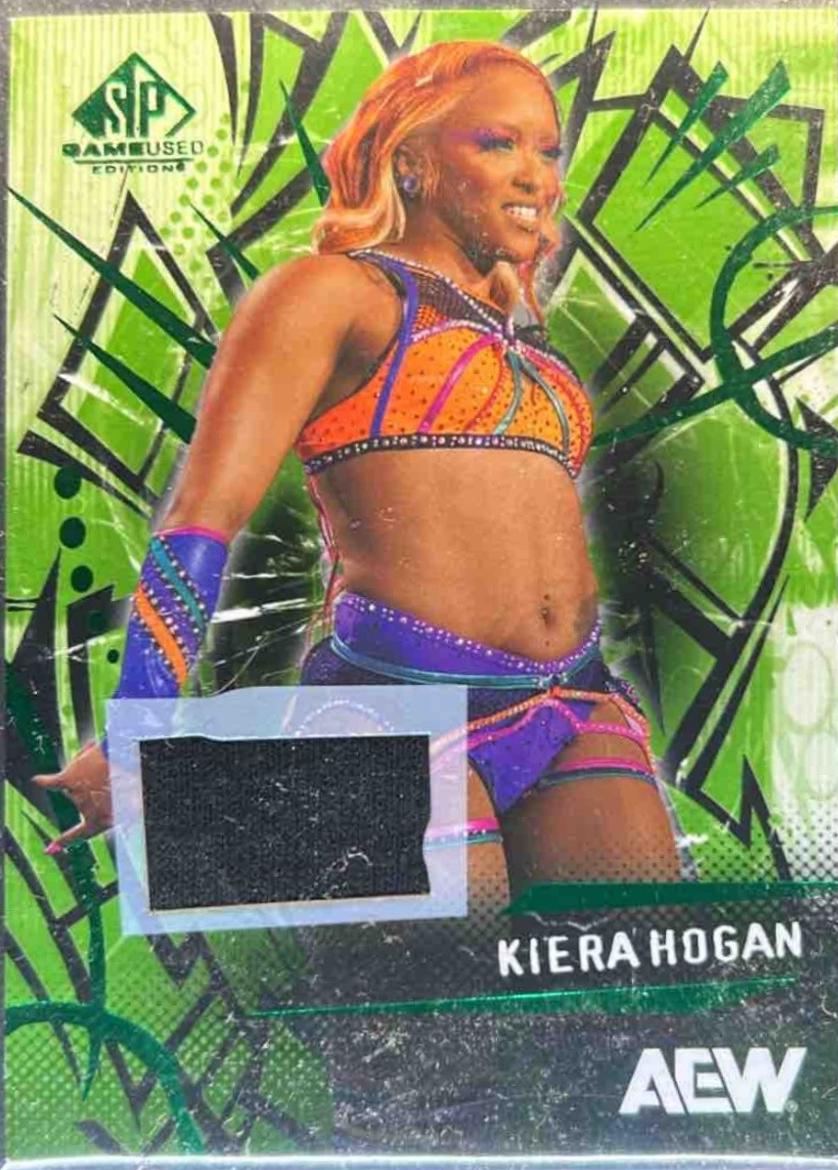 Kiera Hogan [Green Memorabilia] #67