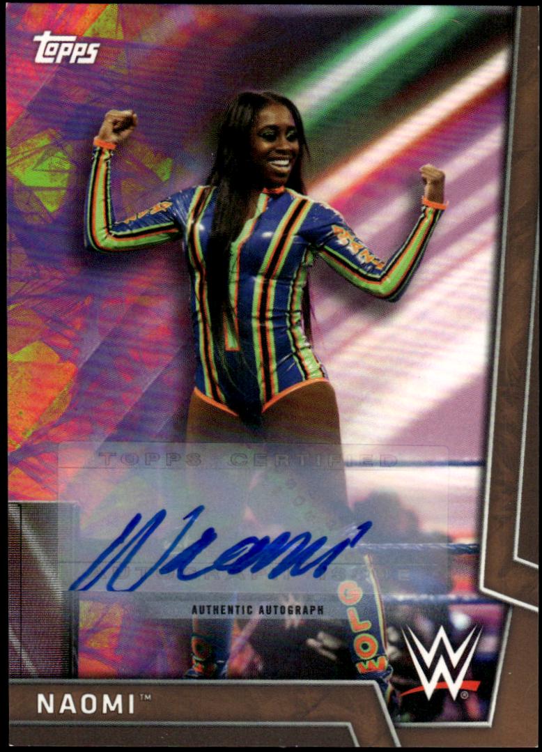 Naomi [Gold Autograph] #20