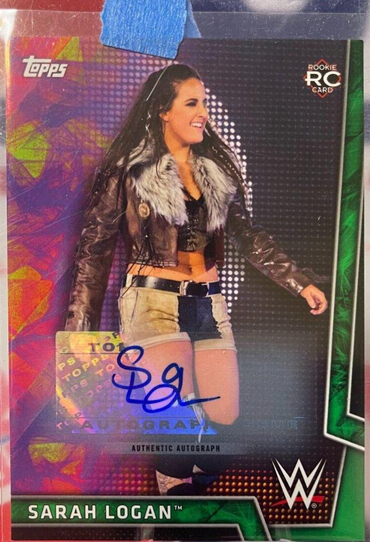 Sarah Logan [Green Autograph] #27