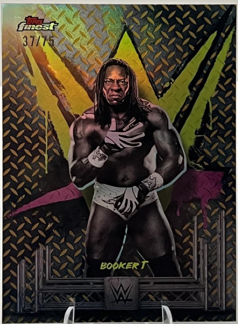 Booker T [Gold Refractor] #24