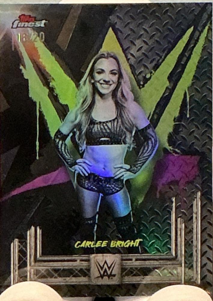 Carlee Bright [Black Refractor] #184