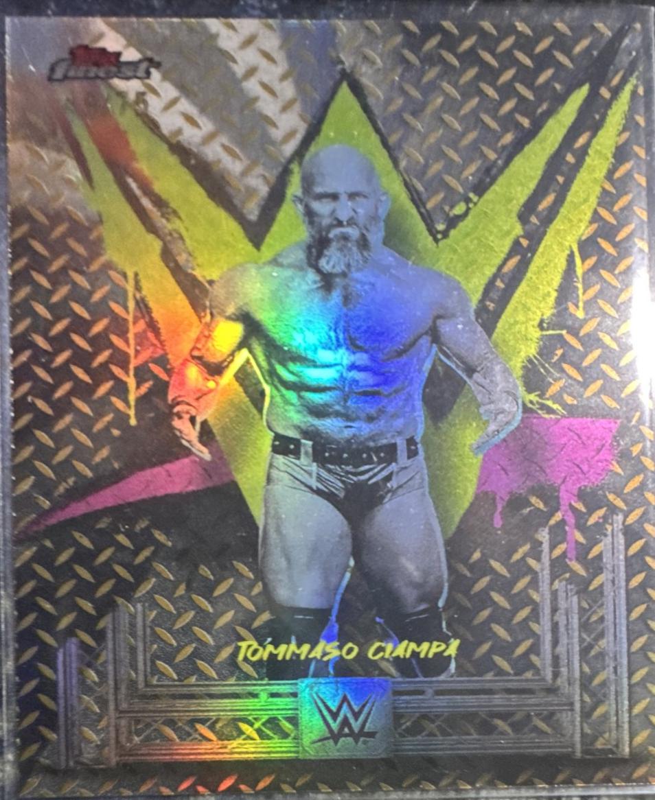 Tommaso Ciampa [Black Refractor] #83