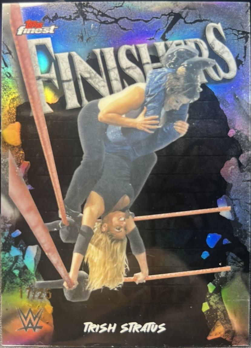 Trish Stratus [Black Refractor] #FNS-TS