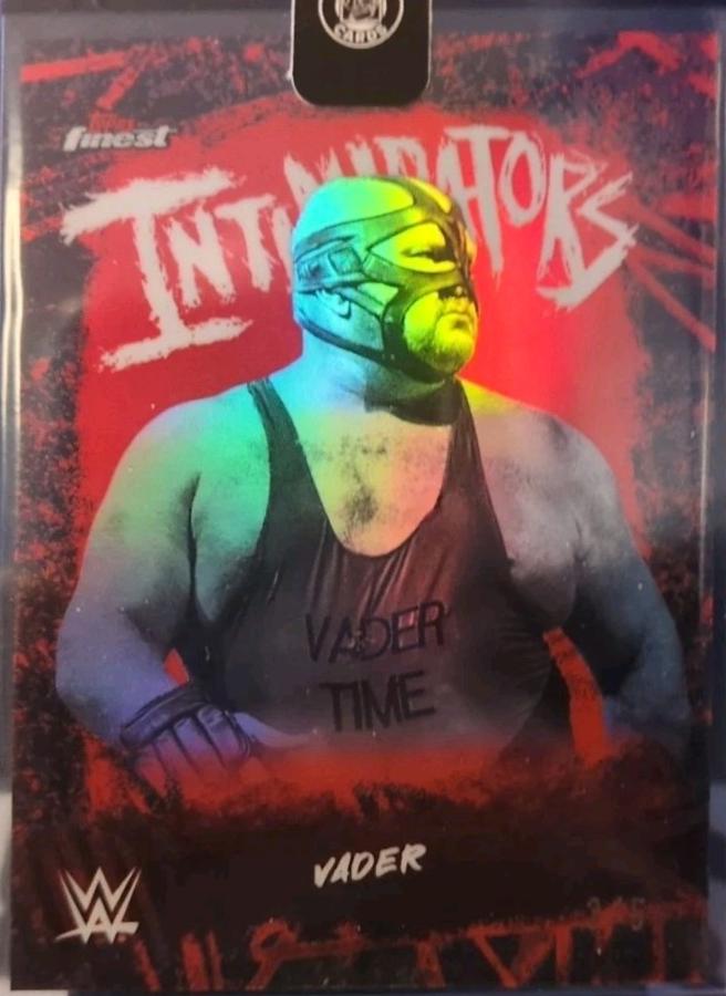 Vader [Red Refractor] #INT-VD