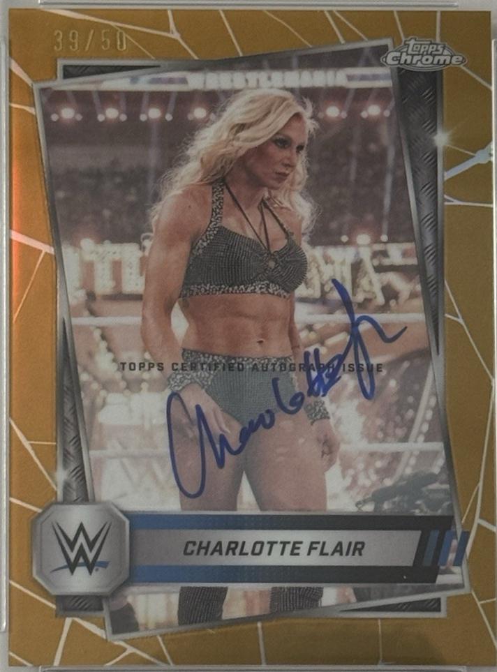 Charlotte Flair [Autograph Gold Refractor] #123