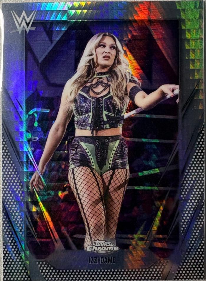 Izzi Dame [Prism Refractor] #38