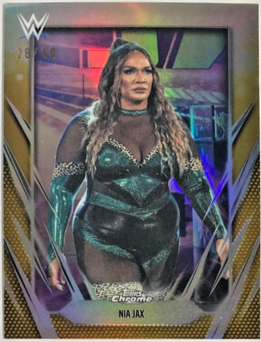 Nia Jax [Gold Refractor] #37
