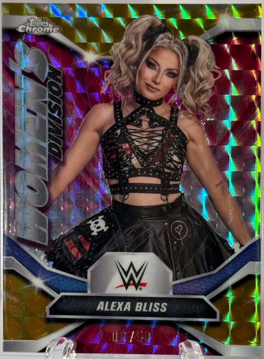 Alexa Bliss [Gold Geometric Refractor] #WDV-1