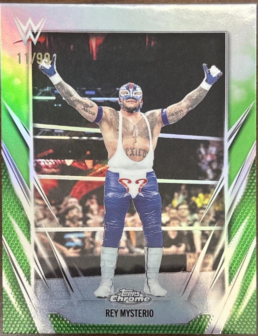 Rey Mysterio [Green Refractor] #97