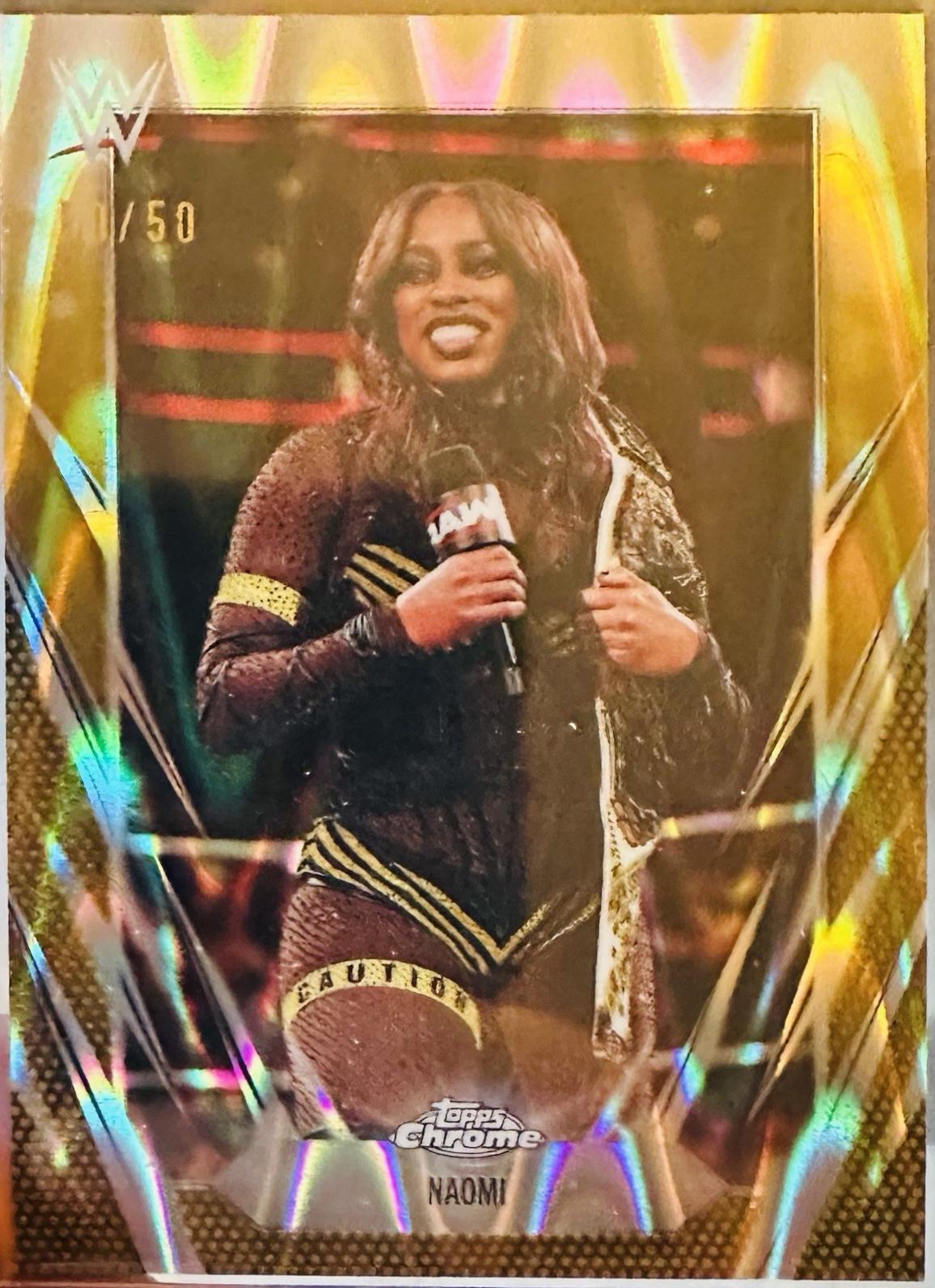 Naomi [Gold Refractor] #156