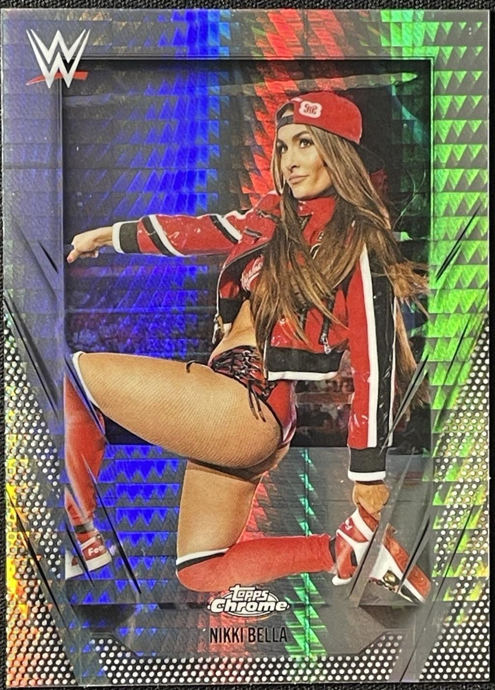 Nikki Bella [Prism Refractor] #194