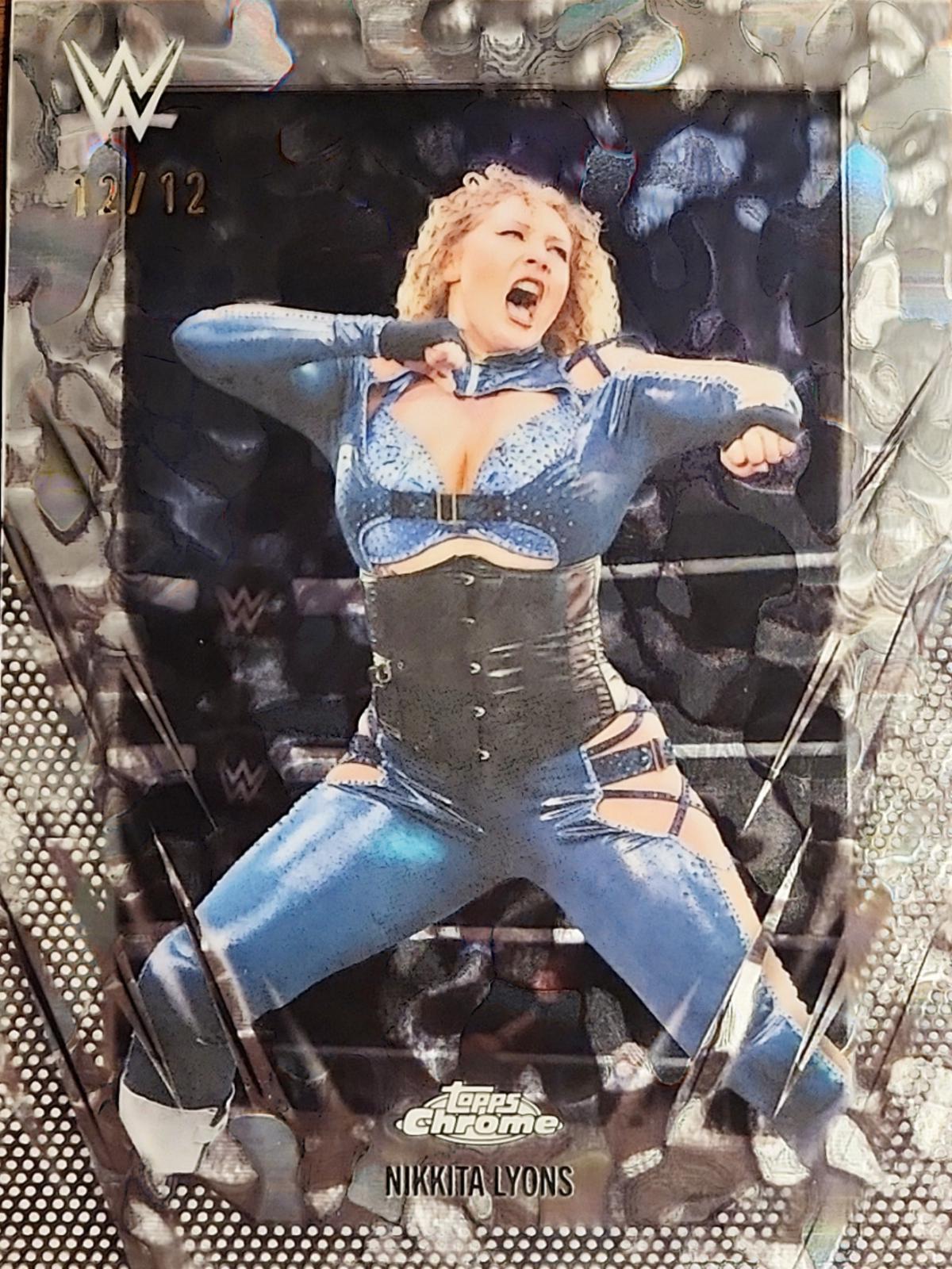 Nikkita Lyons [FDI Refractor] #39