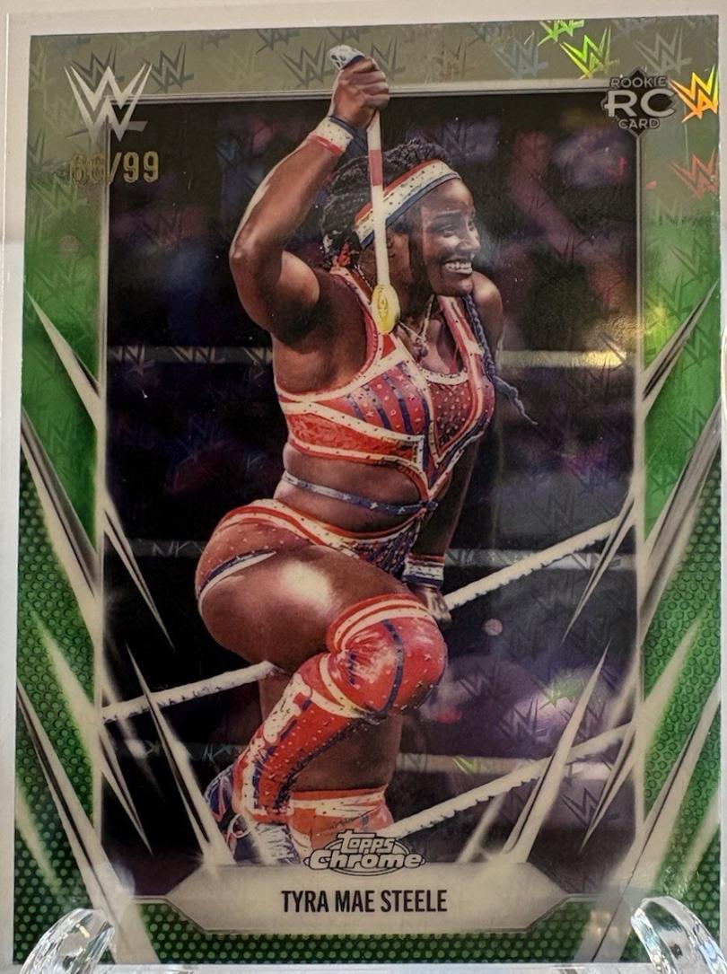 Tyra Mae Steele [Green Refractor] #144