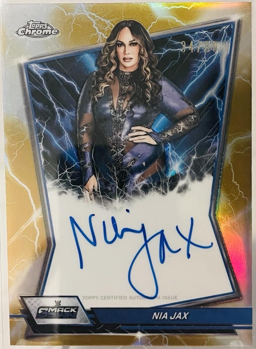Nia Jax [Gold Refractor] #BBA-NIA
