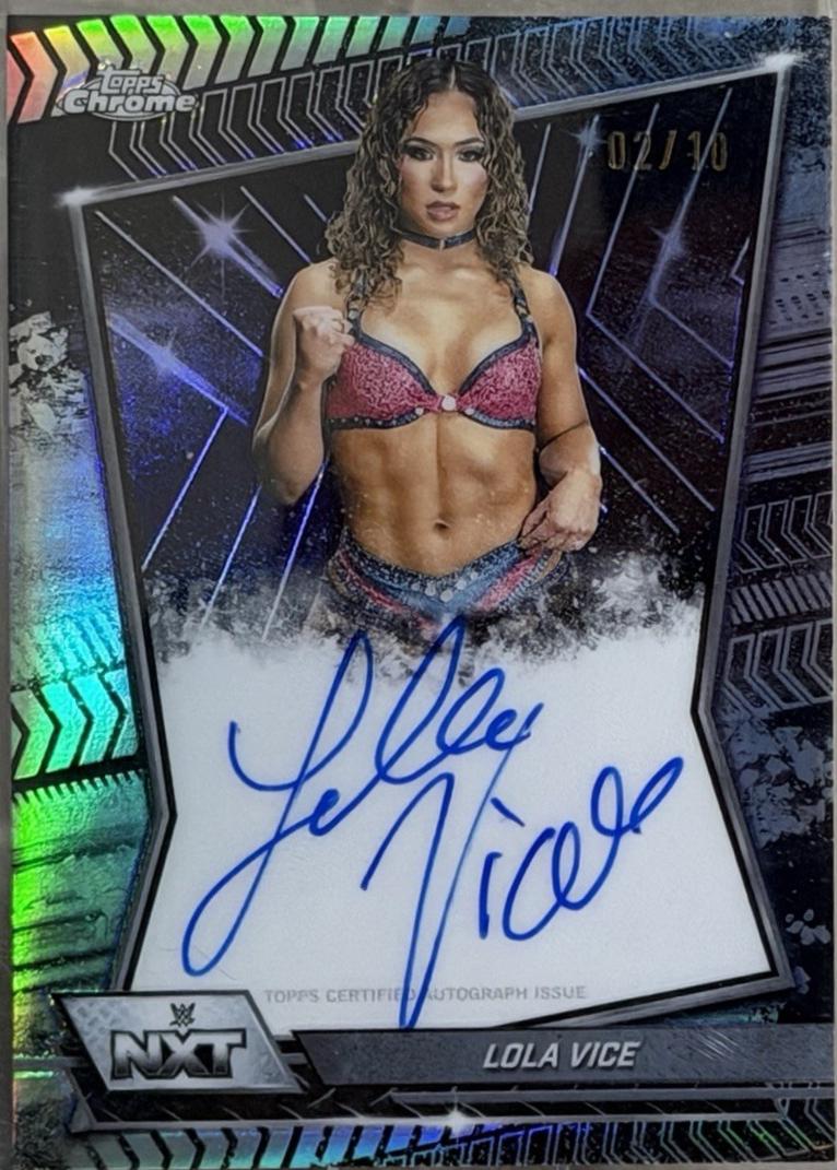Lola Vice [Black Refractor] #NXT-LOL