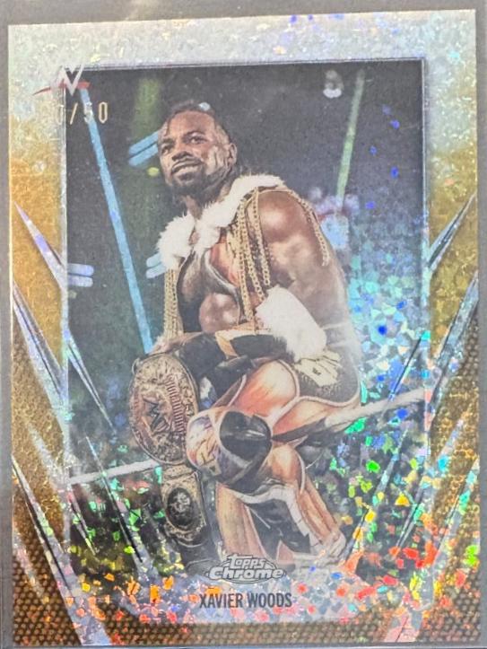 Xavier Woods [Gold Mini Diamond Refractor] #192
